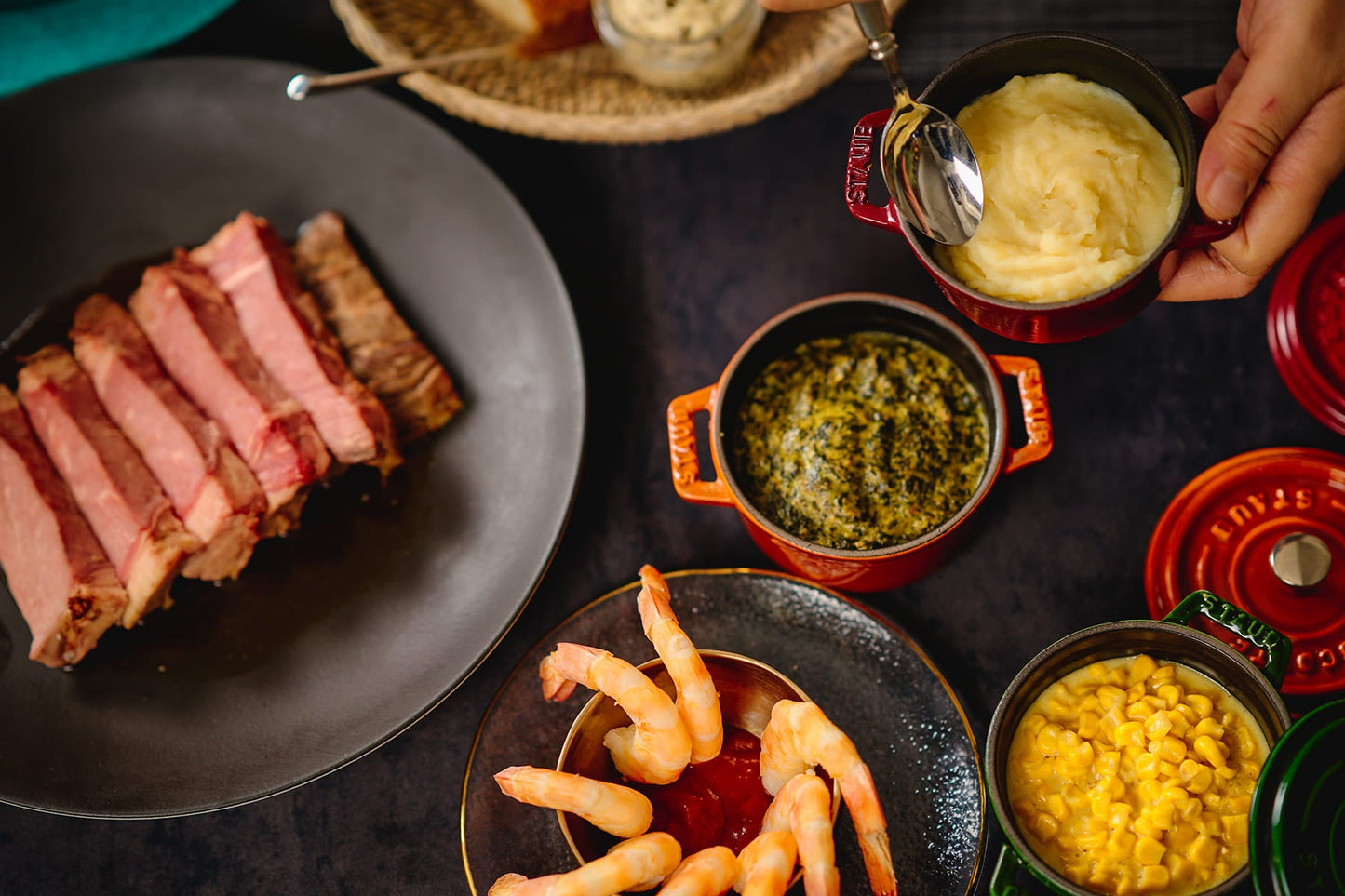 ロウリーズセット[4名様相当]（プライムリブ450g+アカンパニメンツ3種)