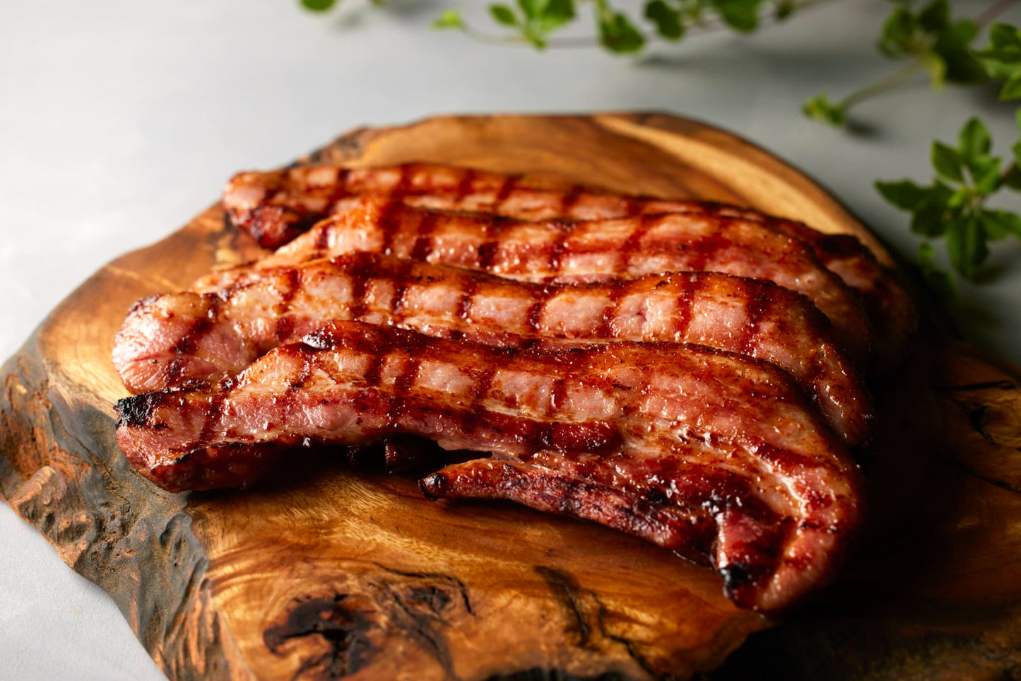 Tボーンステーキ2名様&ベーコン4枚セット | ピーター・ルーガー ステーキハウス東京