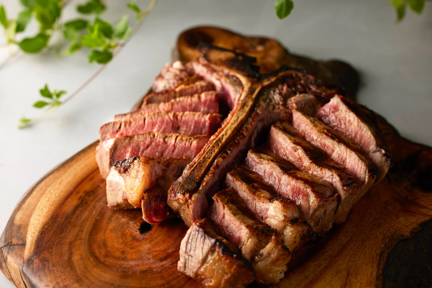 Tボーンステーキ2名様&ベーコン4枚セット | ピーター・ルーガー ステーキハウス東京